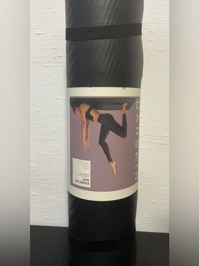 New Danskin Black Exercise /yoga Mat
